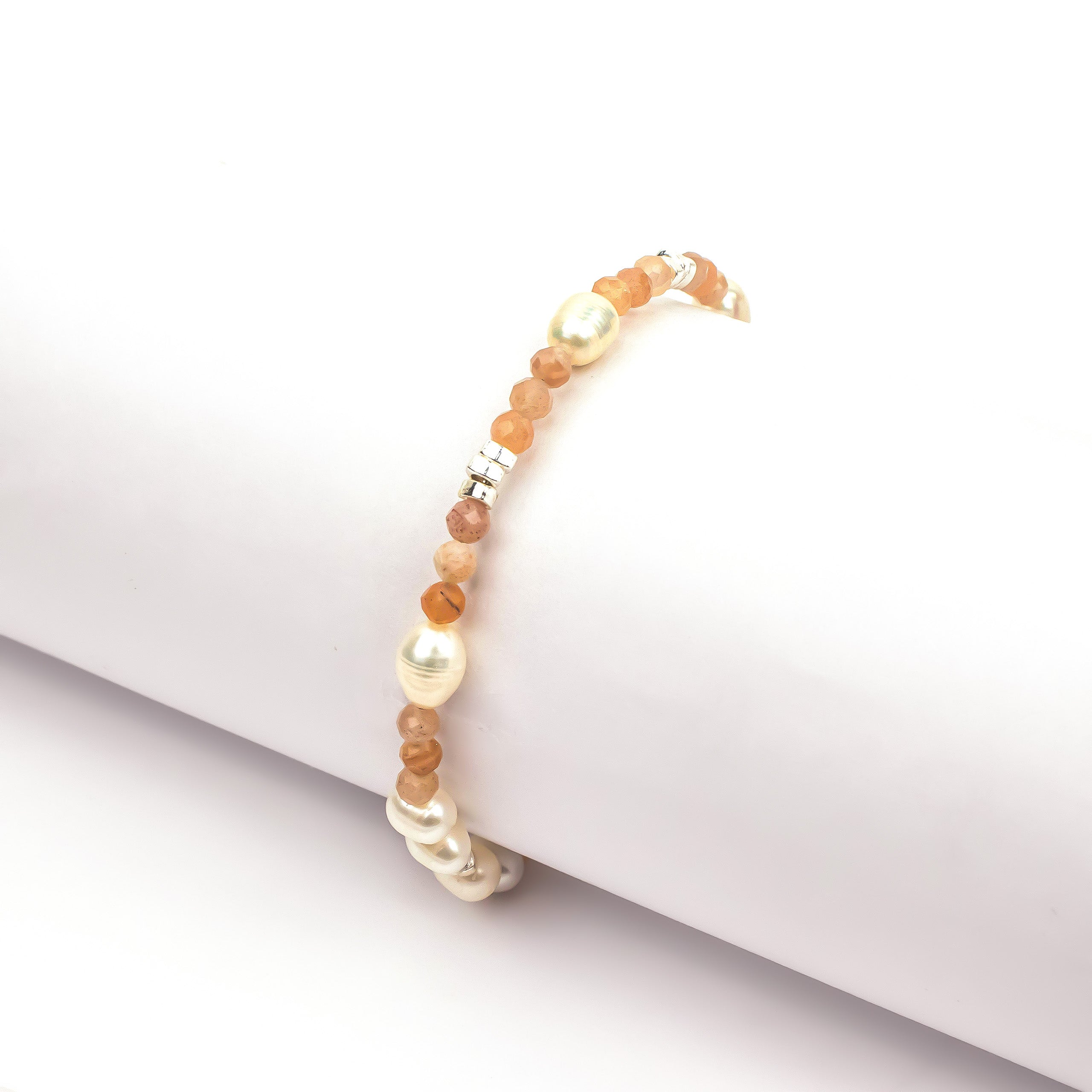 premium-popcorn-pearl-with-blush-crystal-bracelet