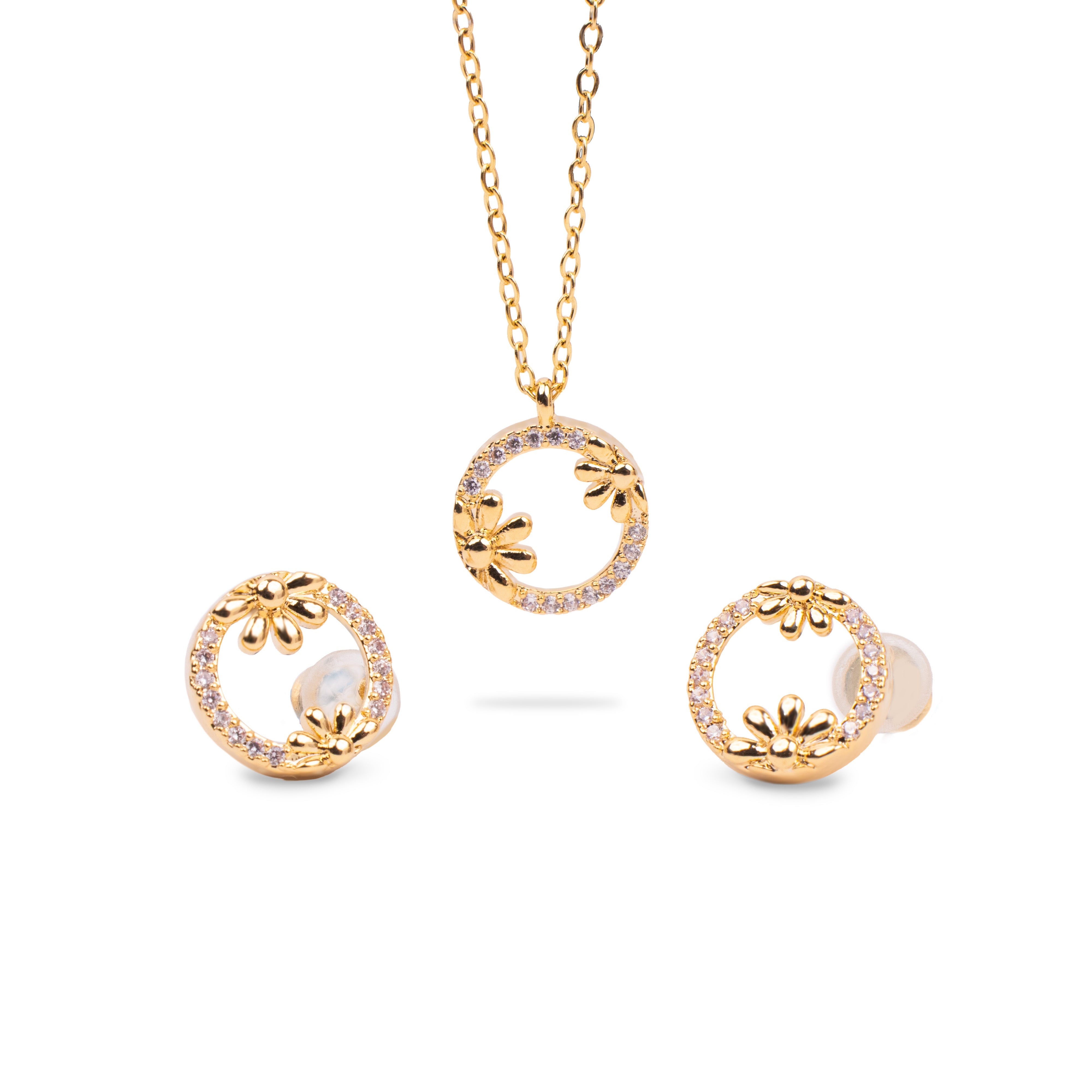 delicate-round-diamond-jewellery-set