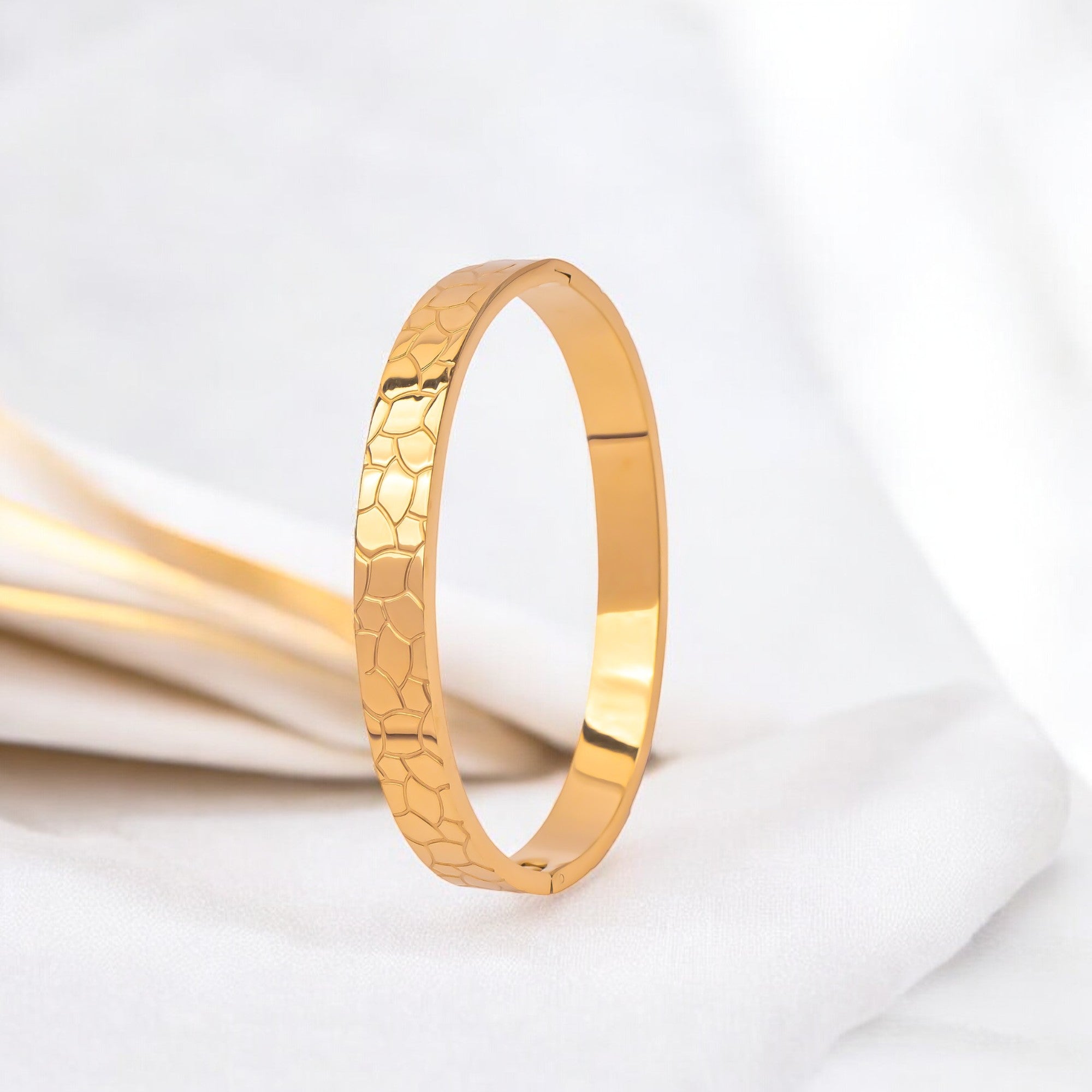 Geo Textured Bracelet 18K Gold Plated